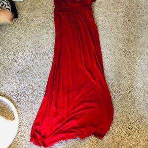Red maternity dress